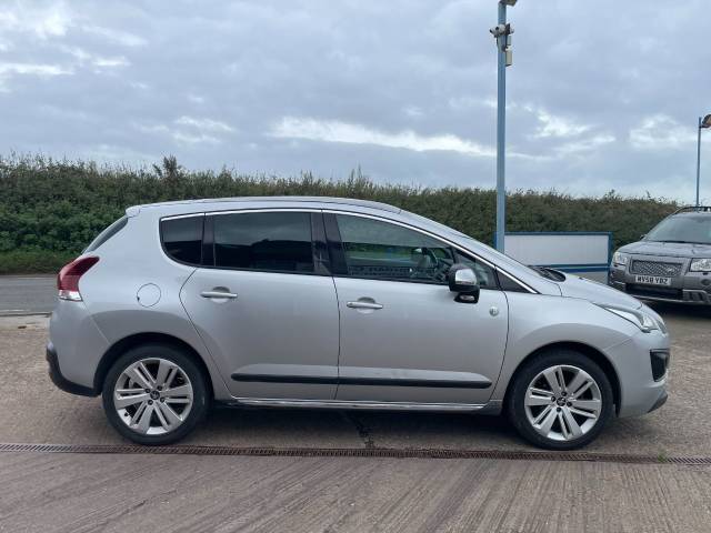 2015 Peugeot 3008 1.6 HDi Allure 5dr PANORAMIC GLASS ROOF, HEATED HALF LEATHER