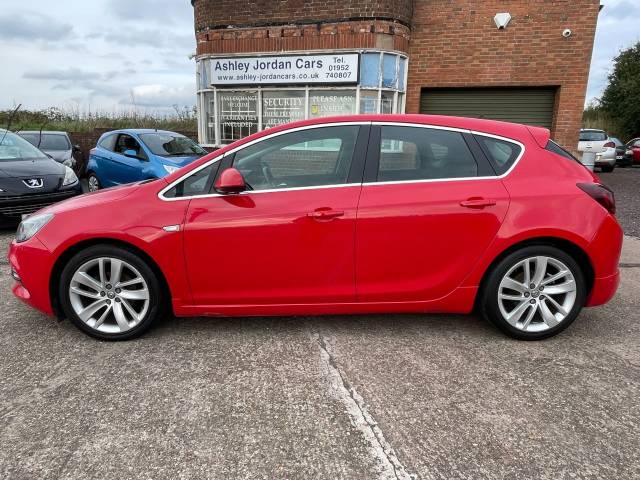 2015 Vauxhall Astra 1.6i 16V Tech Line GT 5dr, SAT NAV, ULEZ COMPLIANT