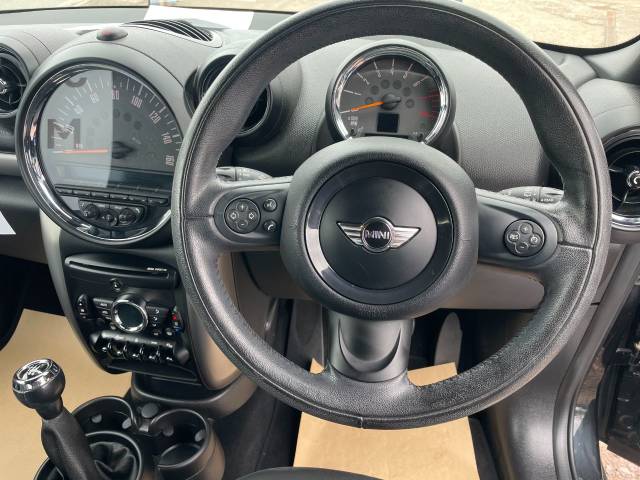 2016 Mini Paceman 1.6 Cooper 3dr, ONE OWNER,  FULL SERVICE HISTORY, PETROL
