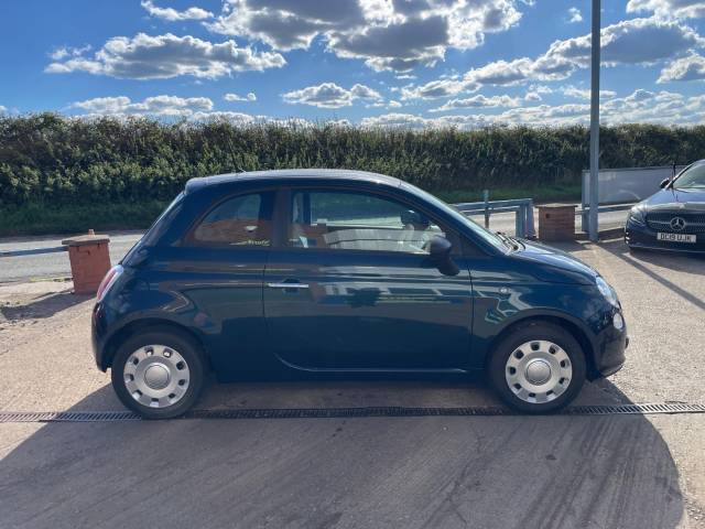 2014 Fiat 500 1.2 Pop 3dr 8 SERVICE STAMPS, £35 TAX