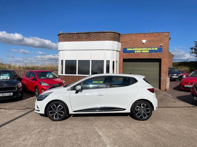 2019 Renault Clio 0.9 PLAY, LOW MILEAGE