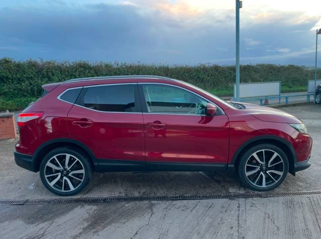 2014 Nissan Qashqai 1.5 dCi Tekna 5dr PAN ROOF, FULL HEATED LEATHER