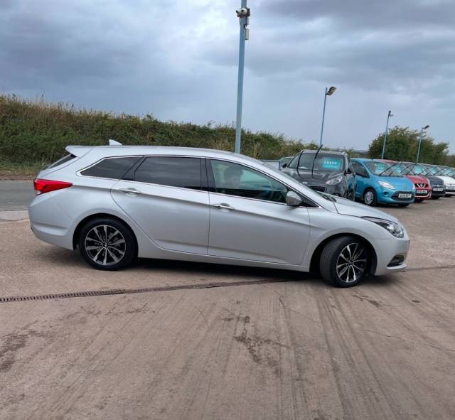 Hyundai i40 1.7 CRDi Blue Drive SE Nav Bus 5dr DCT Estate Diesel Silver