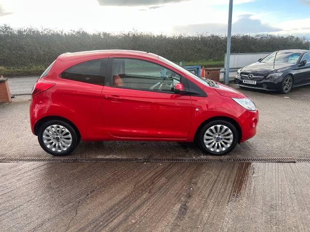 2013 Ford Ka 1.2 Zetec 3dr LOW MILEAGE, £35 TAX