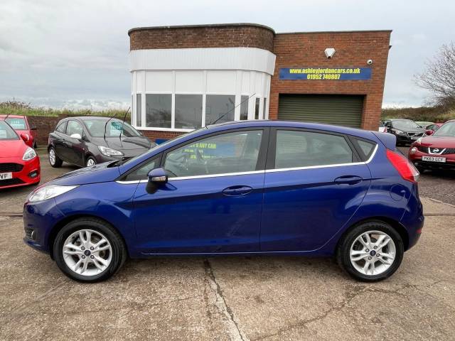 2015 Ford Fiesta 1.25 82 Zetec 5dr VERY LOW MILEAGE